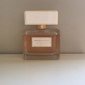 Dahlia Divin Givenchy 2.5 fl oz